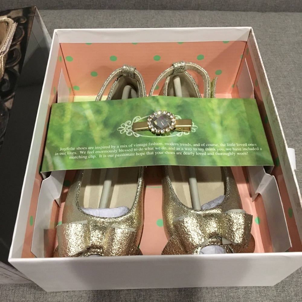 New JoyFolie Lyra Gold Shoe Toddler Size 10